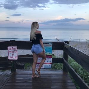 Meet your Posher, Alexis